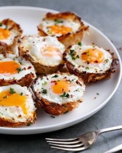 Cauliflower Hash Brown Egg Cups