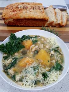 KALE AND BEAN SOUP 2